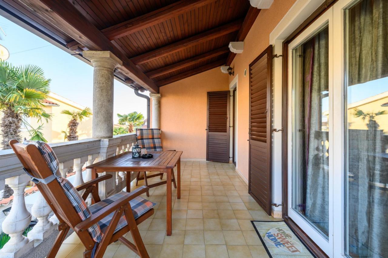 House Alma Apartment Porec Exterior photo